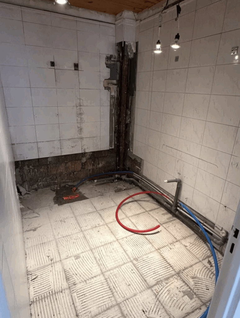 démolition de la salle de bain existante